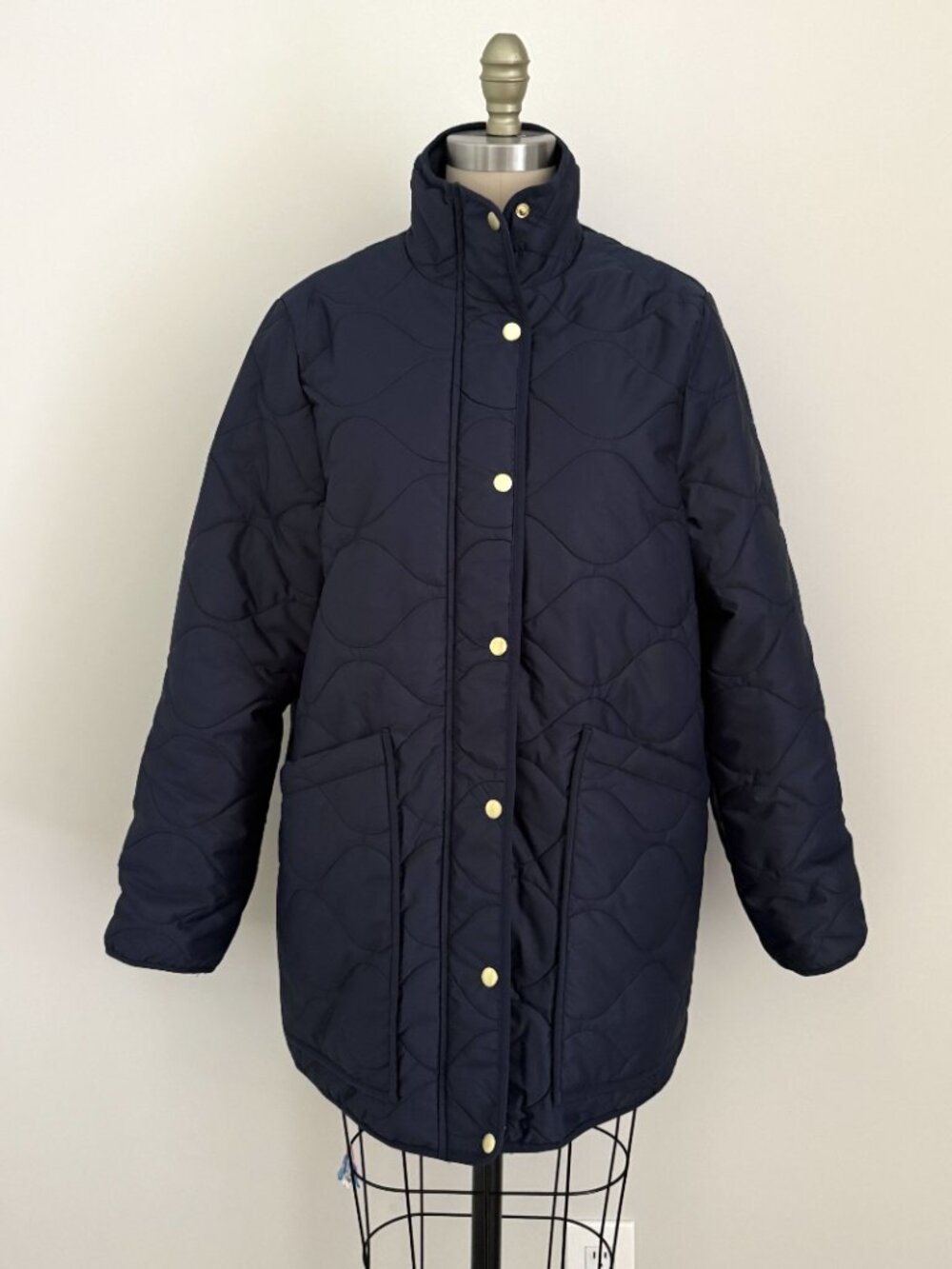 Quince Featherless Quilted Long Puffer Jacket Coat Navy Gold Snaps Preppy Chic M - Picture 9 of 10